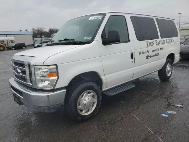 2010 Ford Econoline E350 Super Duty Wagon