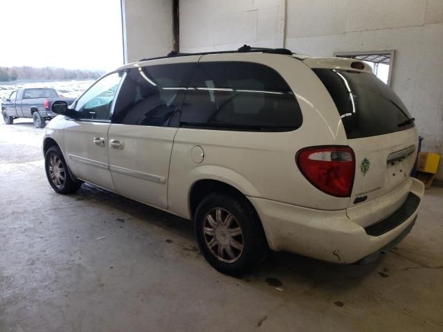 2005 Chrysler Town & Country Touring