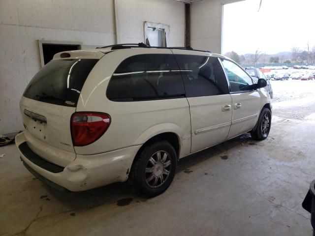 2005 Chrysler Town & Country Touring