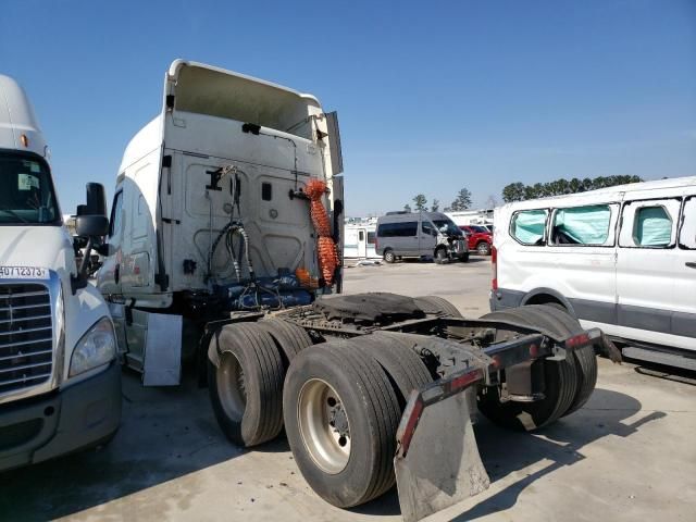 2015 Freightliner Cascadia 125