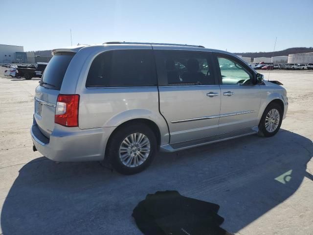 2012 Chrysler Town & Country Limited