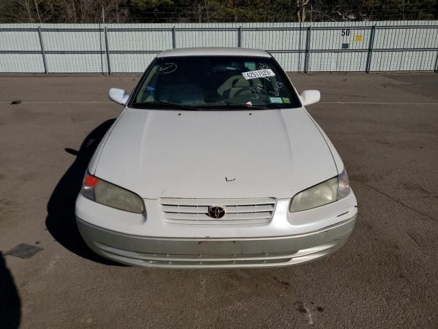 1999 Toyota Camry LE