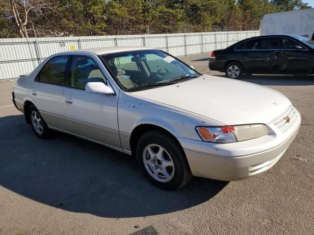 1999 Toyota Camry LE