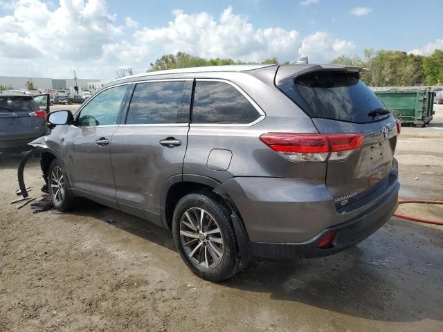 2019 Toyota Highlander SE