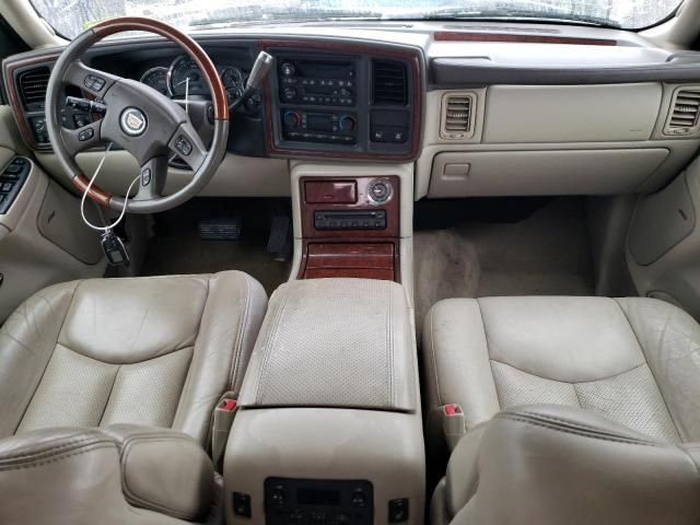 2005 Cadillac Escalade Luxury