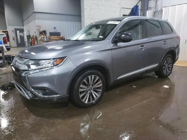 2019 Mitsubishi Outlander SE