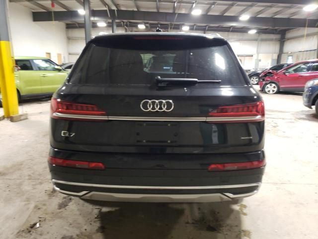 2020 Audi Q7 Premium