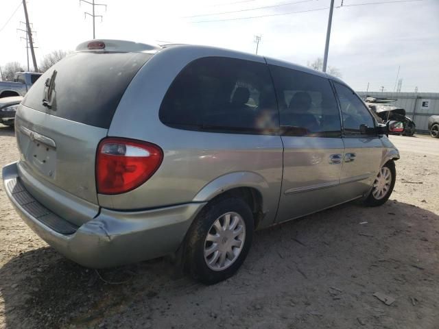 2003 Chrysler Town & Country LX