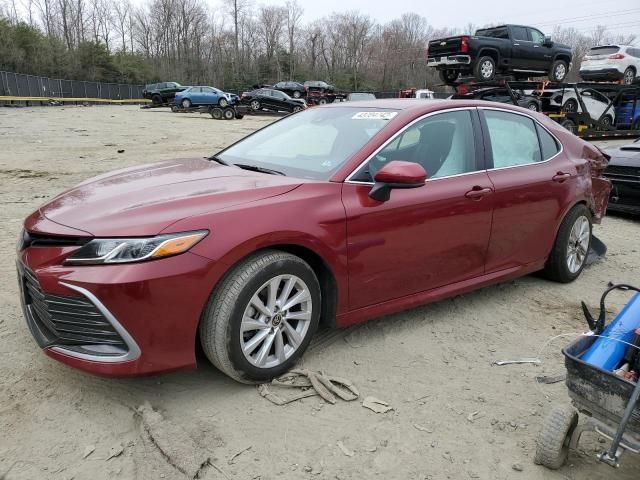 2022 Toyota Camry LE