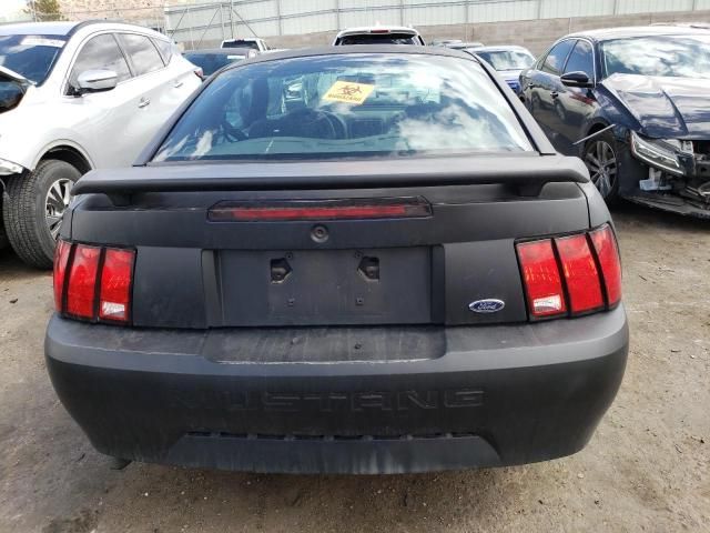 2004 Ford Mustang