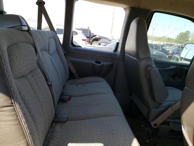 2004 Chevrolet Express G3500