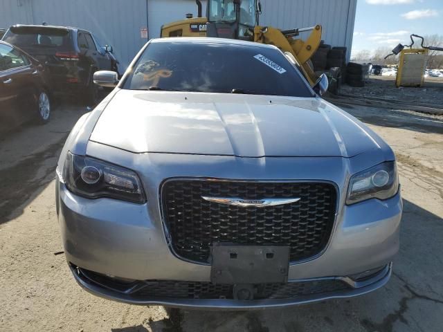 2016 Chrysler 300 S