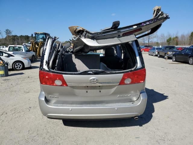 2007 Toyota Sienna XLE