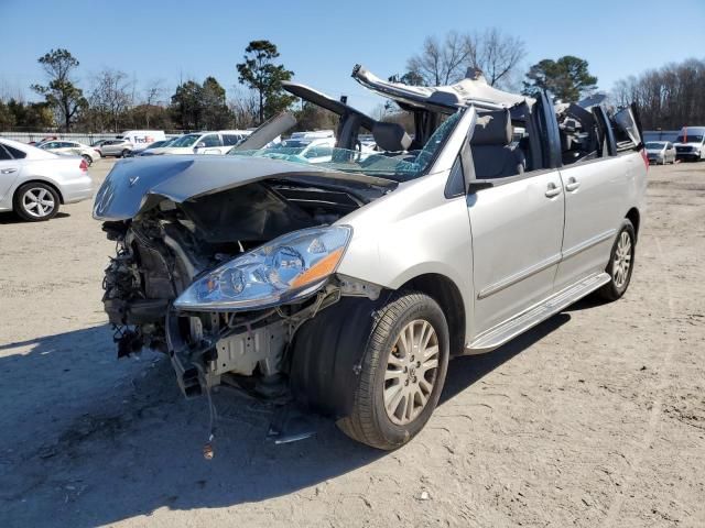 2007 Toyota Sienna XLE