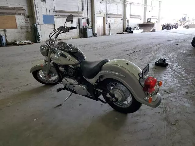 2004 Suzuki VL800