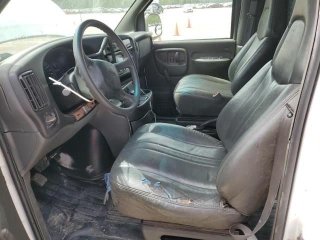 2002 Chevrolet Express G2500