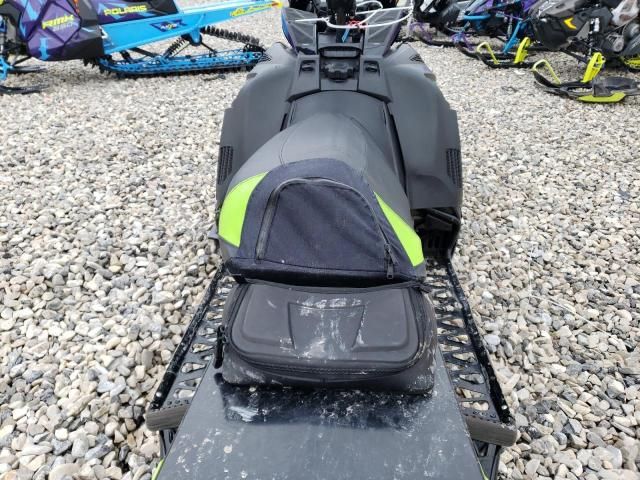 2019 Arctic Cat M800