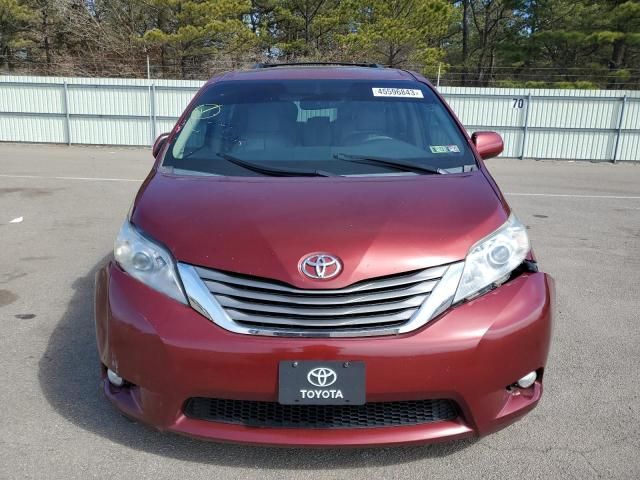 2011 Toyota Sienna XLE