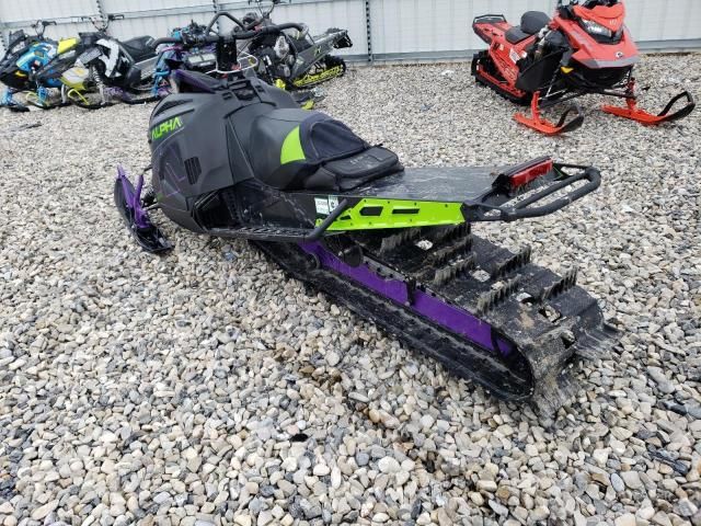 2019 Arctic Cat M800