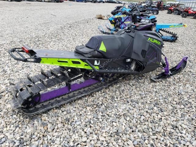 2019 Arctic Cat M800