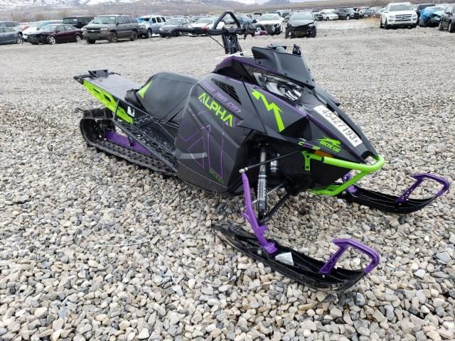 2019 Arctic Cat M800