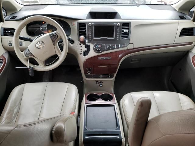 2011 Toyota Sienna XLE