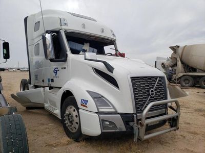Salvage cars for sale from Copart Amarillo, TX: 2020 Volvo VN VNL