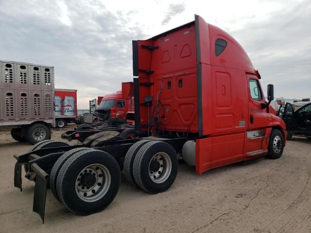 2014 Freightliner Cascadia 125