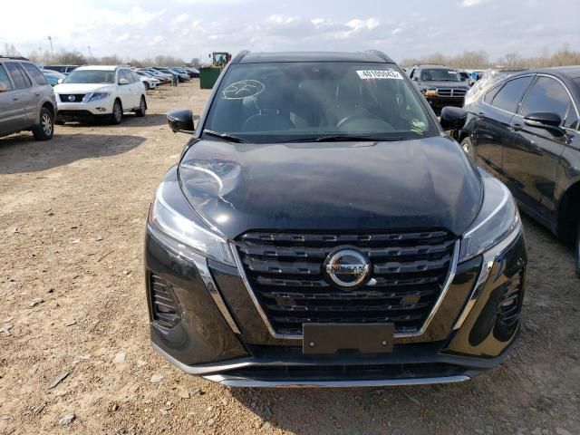 2021 Nissan Kicks SR