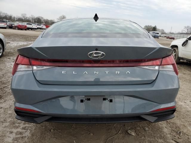 2021 Hyundai Elantra SE