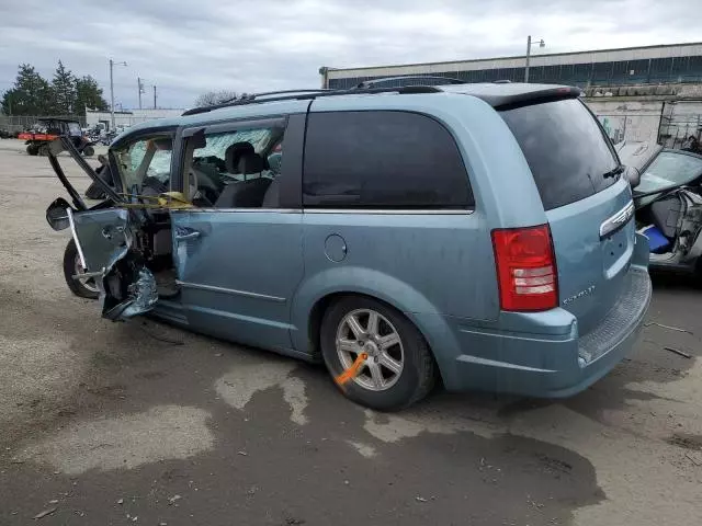 2010 Chrysler Town & Country Touring