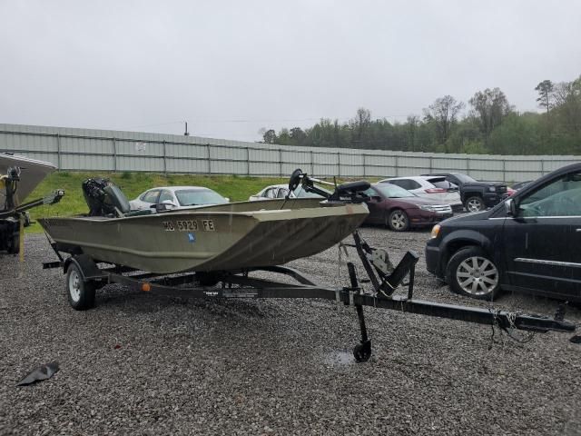 2003 Tracker Boat