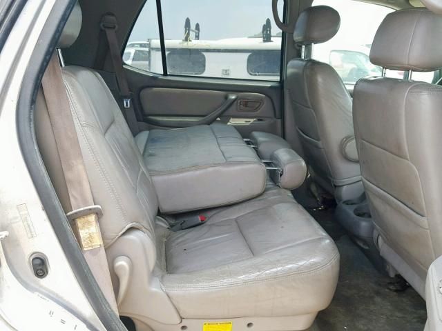 2002 Toyota Sequoia SR5