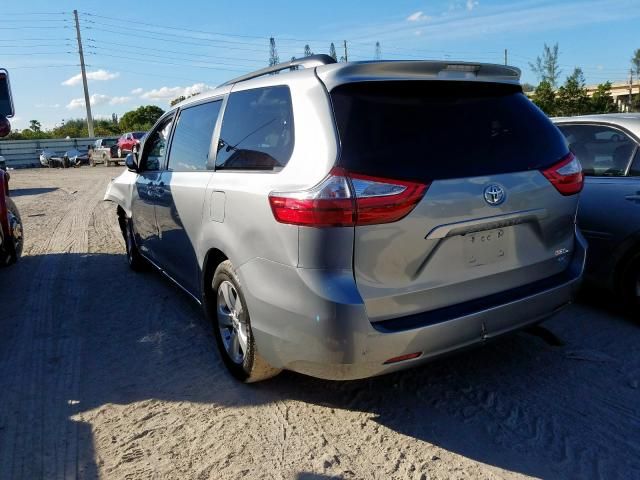 2015 Toyota Sienna LE