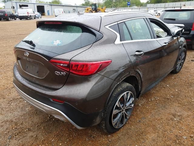 2017 Infiniti QX30 Base