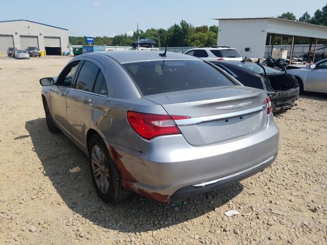 2013 Chrysler 200 Touring