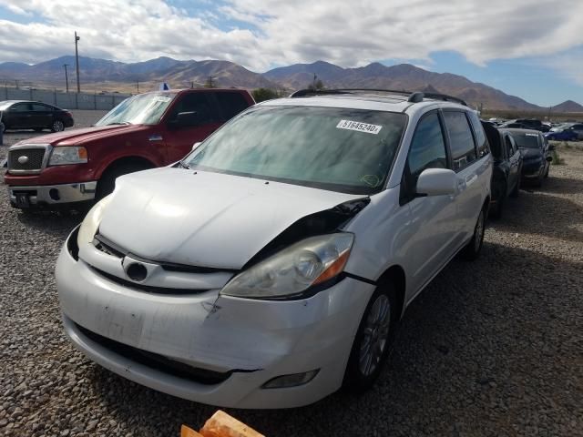 2008 Toyota Sienna XLE