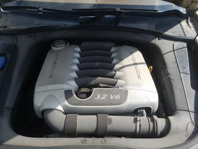 2004 Porsche Cayenne