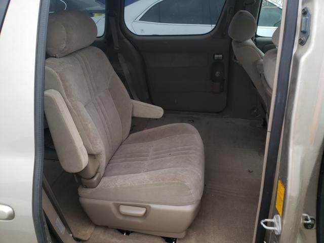 2000 Toyota Sienna LE