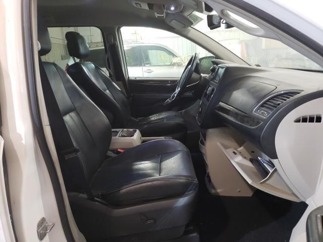 2011 Chrysler Town & Country Touring L