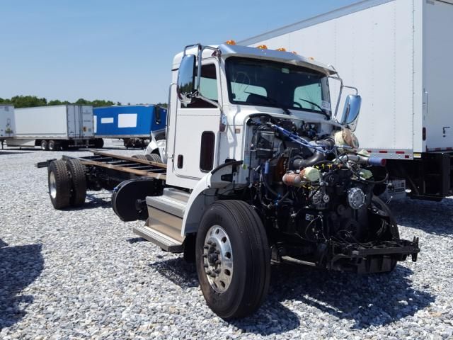 2021 Peterbilt 337