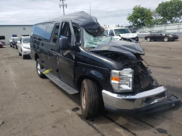 2012 Ford Econoline E350 Super Duty Wagon