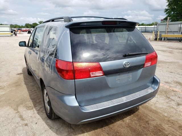 2004 Toyota Sienna CE