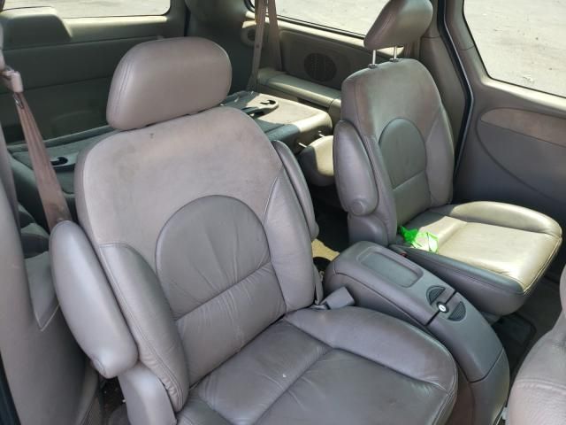 2003 Chrysler Town & Country Limited