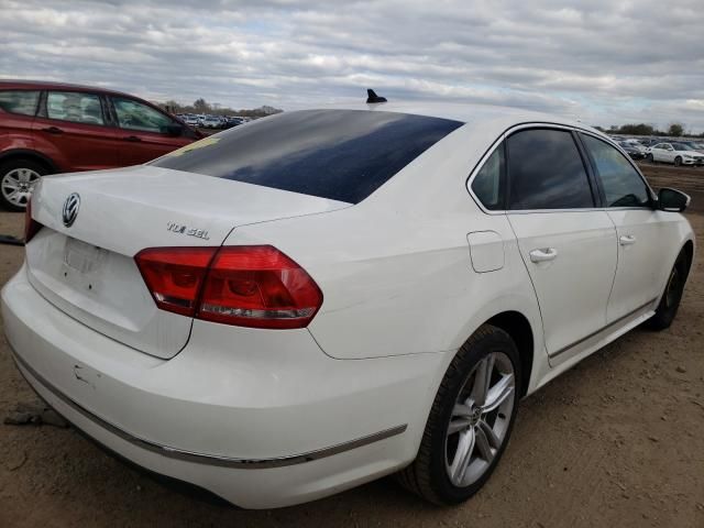 2013 Volkswagen Passat SEL