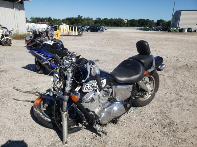 2002 Honda VT1100 C