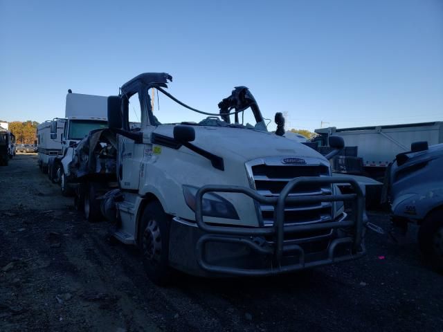 2019 Freightliner Cascadia 126