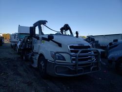 Camiones salvage para piezas a la venta en subasta: 2019 Freightliner Cascadia 126