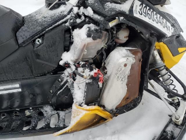 2016 Skidoo 600