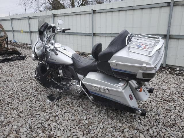 2009 Harley-Davidson FLHTCUSE4